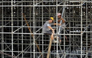 終結(jié)農(nóng)民工“拿夠錢，回家過(guò)年”困境 從討薪難到勞防用品保障的全面破局