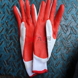 正品牛郎星紅膠片手套 工業(yè)防護(hù)領(lǐng)域的可靠伙伴
